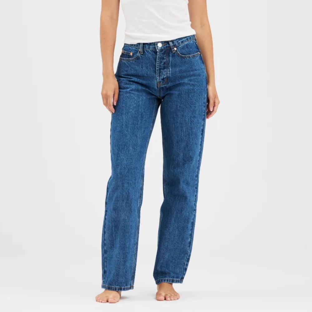 Women's Blue Straight Leg Jeans
